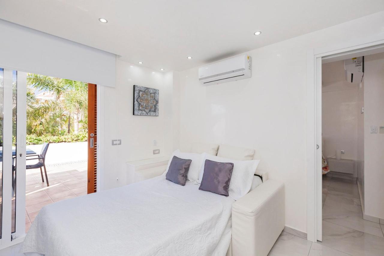 Apartamento Sara En Playa De Las Americas - Sara Vacation อาโรนา ภายนอก รูปภาพ